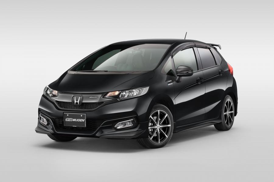  Honda Fit Hybrid by Mugen 2017 года  (фото 1 из 2)